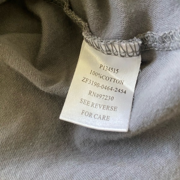 Almost Famous Shirt Junior’s Small Gray Button Closure Stripe detail Women - Picture 4 of 8